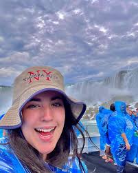 Chloe Britton (@chloe.renee18) • Instagram photos and videos