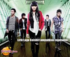 A tak seharusnya hatimu kau kunci. Lirik Lagu Geisha Lumpuhkan Ingatanku Una S Wonderland