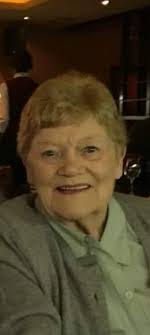 Delia Howell's Instagram, Twitter & Facebook