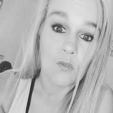 Amy Mena's Instagram, Twitter & Facebook