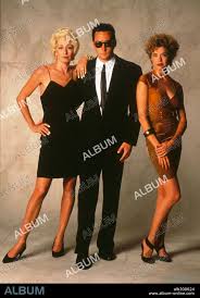 ANJELICA HUSTON, ANNETTE BENING and JOHN CUSACK in THE GRIFTERS, 1990,  directed by STEPHEN FREARS. Copyright CINEPLEX ODEON FILMS, INC. - Album  alb300824