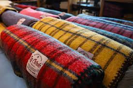 Magasin d'usine laine des pyr?n?es. La Laine Des Pyrenees Fabrication Et Secrets De La Maison Lafond Guide Toulouse Pyrenees