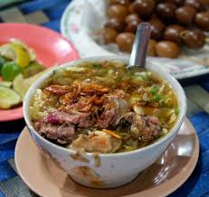 Kemudian masukkan babat, usus, gula merah dan garam. 6 Resep Soto Khas Daerah Di Indonesia Suguhkan Rasa Istimewa