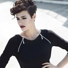 La nuova miss italia ha incantato tutti per immediatezza e spontaneità e per il suo amire per il basket. Tra Palla A Spicchi E Passerelle E Alice Sabatini La Nuova Miss Italia Foto