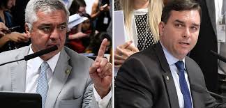 Major olimpio não deve entrar no conselho de ética do psl contra flávio bolsonaro, por avaliar que ele não há algumas semanas, olimpio estava pensando em deixar o psl, depois de divergências. Guerra Total No Bolsonarismo Major Olimpio Quer Flavio Fora Do Psl Brasil 247