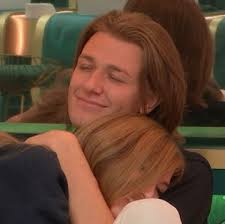 Sara concerned by Nicole's status