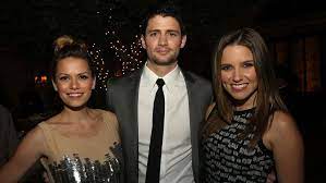 James lafferty as nathan scott (22 episodes) bethany joy galeotti as haley james scott (22 episodes) sophia bush as brooke davis (22 episodes) austin nichols as julian baker (22 episodes) robert buckley as clay evans (20 episodes) shantel vansanten as quinn james (20 episodes) jackson brundage as jamie scott (18 episodes) lee norris as mouth. One Tree Hill Stars James Lafferty Lee Norris And More Support Co Stars After Allegations Against Show S Ep Entertainment Tonight