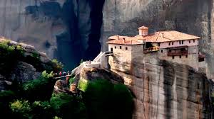 Τα μετέωρα είναι από τις μεγαλύτερες και σημαντικότερες ομάδες μοναστηρίων στην ελλάδα, μετά από τα μοναστήρια στο άγιο όρος. Mones Sta Metewra