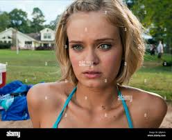 Left sara hi-res stock photography and images