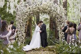 With a tiny heart at start of letter i. A Romeo And Juliet Theme For Your Wedding Paperblog