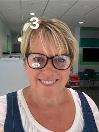 ROXY in Black (61/500) ROXY in Agar (58/350) ROXY in Olive (24/250) At the  end of April, Rachel chose the wonderfully fresh ROXY in Olive frames for  her from many other styles