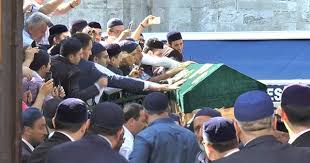 Ahmet arif denizolgun, bakan, milletvekili, siyasetçi, mimar. O Isim Son Yolculuguna Ugurlandi