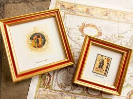 Black And Gold Picture Frames 4x6 3x3 4x4 4x5 4x6 Or 5x5 Inch Narrow Gold Chestnut Red Etsy Red Photo Frames Family Wedding Photos Frame