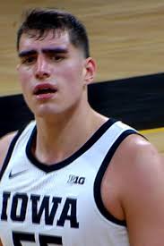 Luka Garza becomes Hawkeye all-time scoring leader