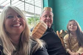 Angela Connelly author