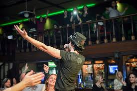 Ne vedem la paris seria dublată în română: Trupa Hara Face Festival In Centrul Clujului FilmeazÄ Videoclip Pentru Piesa NouÄ In Unirii Ne Vedem La Cluj Www Actualdecluj Ro