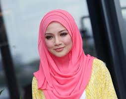 Yesterday at 3:30 am ·. Insiden Tidak Salam Pengurus Ada Hikmah Neelofa Hiburan Mstar