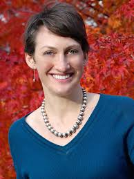 Victoria Cain's Instagram, Twitter & Facebook