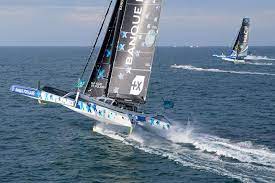 Fin novembre, il est sorti de l'eau à lorient et retourne au chantier. Route Du Rhum Maxi Trimaran A Write Off After Capsize