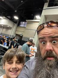 What a time… Tanner is loving his first ever collectible convention, heck  me too… thanks Ashley Elmore…