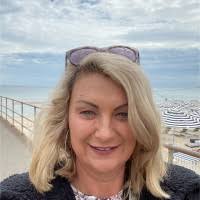 20+ "Dianne Griffiths" profiles