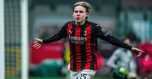 Despite some very good moments, the norwegian didn't have the backing of coach stefano pioli. Watch Milan Starlet Scores Solo Wondergoal In Comeback V Celtic Planet Football