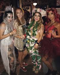 4 jan 2019 gruppen kostüme einfach selber machen entdecke klassische auch ausgefallene ideen passende accessoires anleitungen jetzt auf maskerix schütze dich und bleib gesund. Inspiration Viele Beispiele Und Alle Accessoires Um Dein Gruppen Kostume Fur 4 Personen Selber Machen Kostum Gruppen Kostume Kostumvorschlage Kostum Fasching