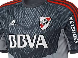 Los escasos antecedentes de arqueros que river debió usar en emergencia. Barovero Estara De Estreno River Presenta La Nueva Camiseta De Arquero Goal Com