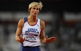 Narozeninách hodila dvojnásobná olympijská šampionka 60,38 metru, vítězná němka christin hussongová předvedla výkon 62,62. Galerie Bara Spotakova A Jeji Pritel Uz Vymyslime Jmeno Pro Miminko Foto 1 Ahaonline Cz