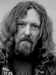 We all know Clive was a fan of Alistair McLean....did he ever meet him?