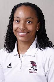 Ashley Wakefield's Instagram, Twitter & Facebook