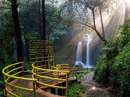 Gambar pemandangan air terjun yang menarik sekali dan perlu kamu lihat tempat menarik. Ini Deretan Air Terjun Di Magelang Yang Punya Pemandangan Indah Tak Terlupakan Travel Djawanews Com