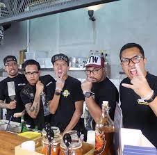 Order setelah jam 17.00 wib akan diproses esok. Lawless Jakarta A Lively Bike Culture Hub In South Jakarta Art Culture The Jakarta Post