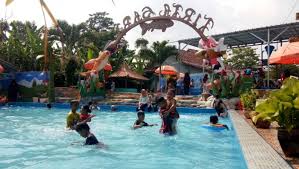 Check spelling or type a new query. Penghujung Libur Sekolah Kolam Renang Tirtasari Ramai Pengunjung