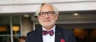 Syn stefana maksymowicza, żołnierza ak, i alicji maksymowicz, która m.in. Prof Maksymowicz Dzialal Za Zgoda Komisji Bioetycznej Uwm Gazeta Olsztynska