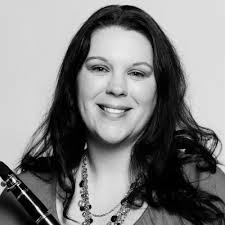 Donna Noyes's Instagram, Twitter & Facebook