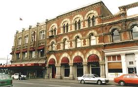 The Building Of A J White S Next To Mckenzie Willis A J White S Was Sold To Mckenzie Willis High Str Christchurch New Zealand House Styles Christchurch