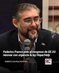 Monte Plata.- El presidente del Partido Revolucionario Moderno (PRM) y  coordinador de campaña, José Ignacio Paliza, juramentó esta tarde en el  distrito municipal de Gonzálo, al director de esta junta por el
