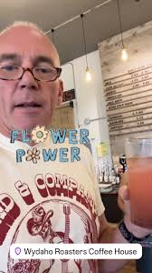 I knew summary refresh and drink a try called flower power,a combination of  hibiscus tea, ginger, beer, and lotus energy.