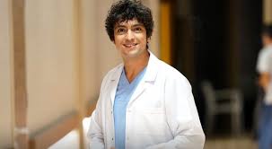 'mucize doktor' dizisinde 'ali vefa'yı canlandıran taner ölmez, gazeteci fatih. Oyuncu Cift Taner Olmez Ve Ece Cesmioglu Nisanlandi Start Magazine