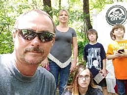 Wanda Corbett's Instagram, Twitter & Facebook