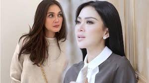 Perbedaan Caption Luna Maya dan Syahrini Promosikan Acara Shopee Big  Ramadhan Sale, Jadi Sorotan!