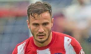 Saúl ñíguez esclápez, known as saúl, is a spanish professional footballer who plays as a central or defensive midfielder for atlético madrid. 1xdaaymb5 Srm