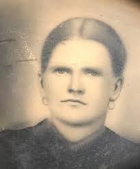 Ella Cammack's Instagram, Twitter & Facebook