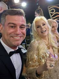 Feliz cumple Ma! Gracias por tanto amor, alegría y por estar siempre ❤️ Te  adoro con todo mi corazón. Que pases un hermoso día y lleno de felicidad.  Gracias, gracias y gracias.