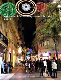 Shopping In Tenerife In Calle Castillo Santa Cruz On Christmas In December 2019 And January 2020 When Live Street Music Of All Sorts I In 2020 Tenerife Santa Cruz Cruz