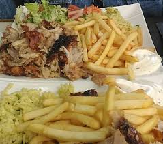 La passion des mets et des saveurs qui anime ce jeune dirigeant, il souhaite la transmettre à travers ola. Le Royal Couscous A Villeurbanne Livraison Mon Resto Halal