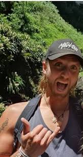 Backpacker seeking ocean adventures in Exmouth