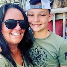 Mom Cathy Weed dies from severe allergic reaction after stepping