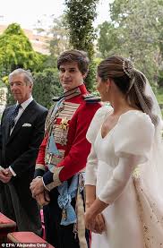 Es descendiente de carlos corsini senespleda, fundador de la constructora. O7mlxdug0pwafm